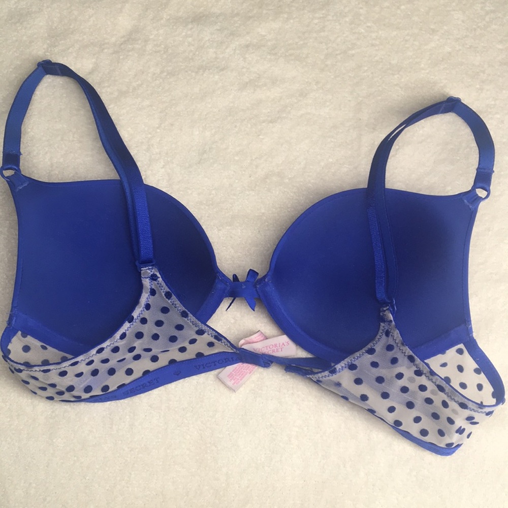 Vs Bras - Picture 2 of 3